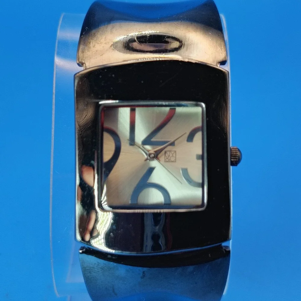 Vintage 2004 New York & Co Gun Metal Bangle 37mm Women's Quartz Cuff Watch